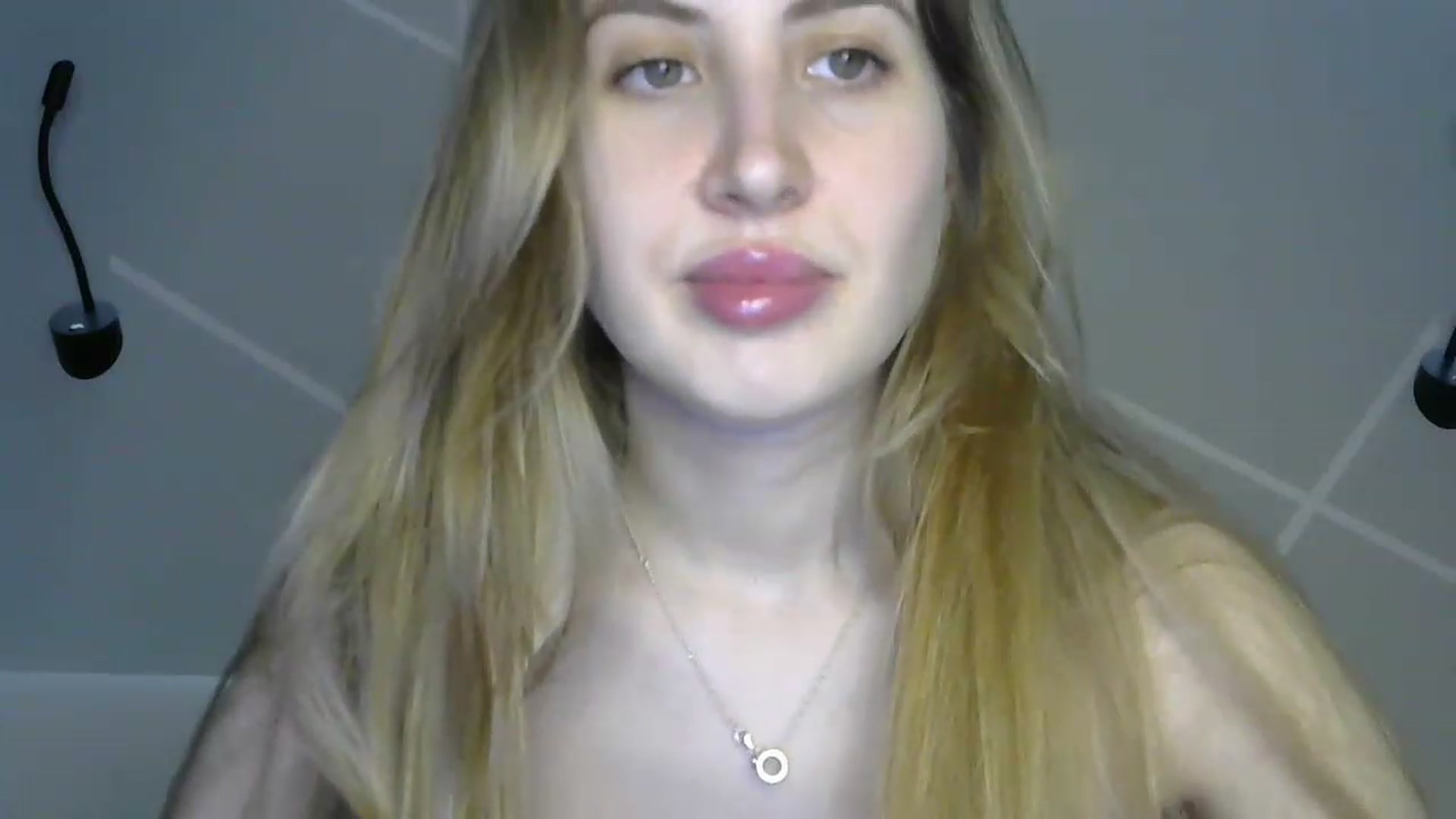 Gallery image thumbnail from MarryCox's myfreecams stream on, 04/06/2023, 10:53 image 13 of 20