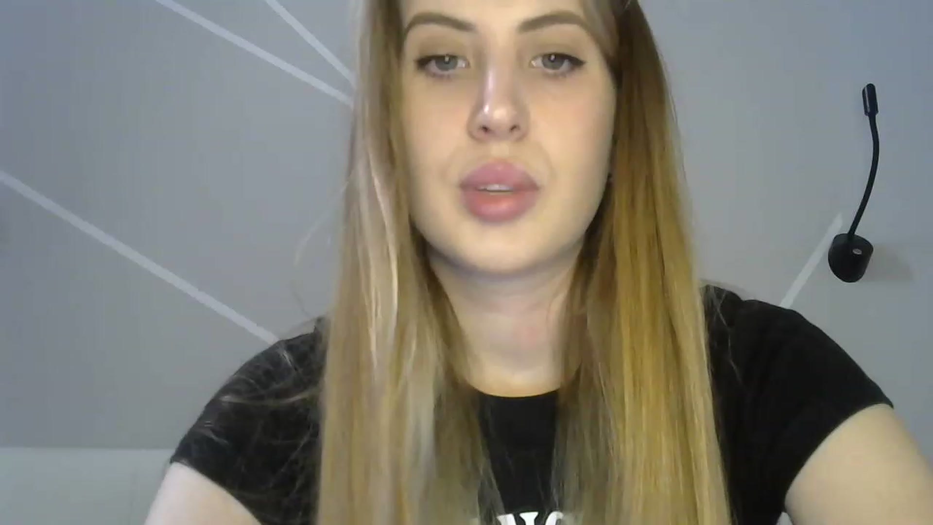 Gallery image thumbnail from MarryCox's myfreecams stream on, 04/07/2023, 11:21 image 16 of 20