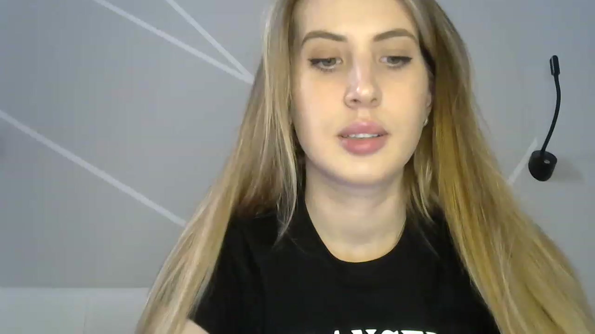 Gallery image thumbnail from MarryCox's myfreecams stream on, 04/07/2023, 11:21 image 2 of 20