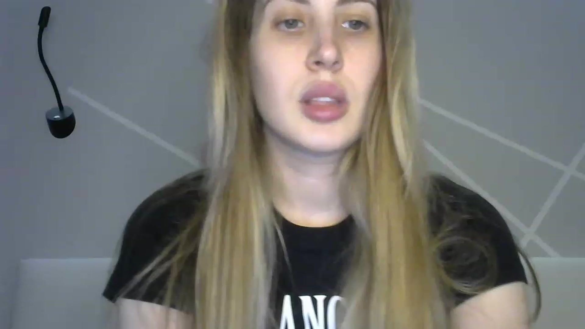 Gallery image thumbnail from MarryCox's myfreecams stream on, 04/08/2023, 10:31 image 5 of 20