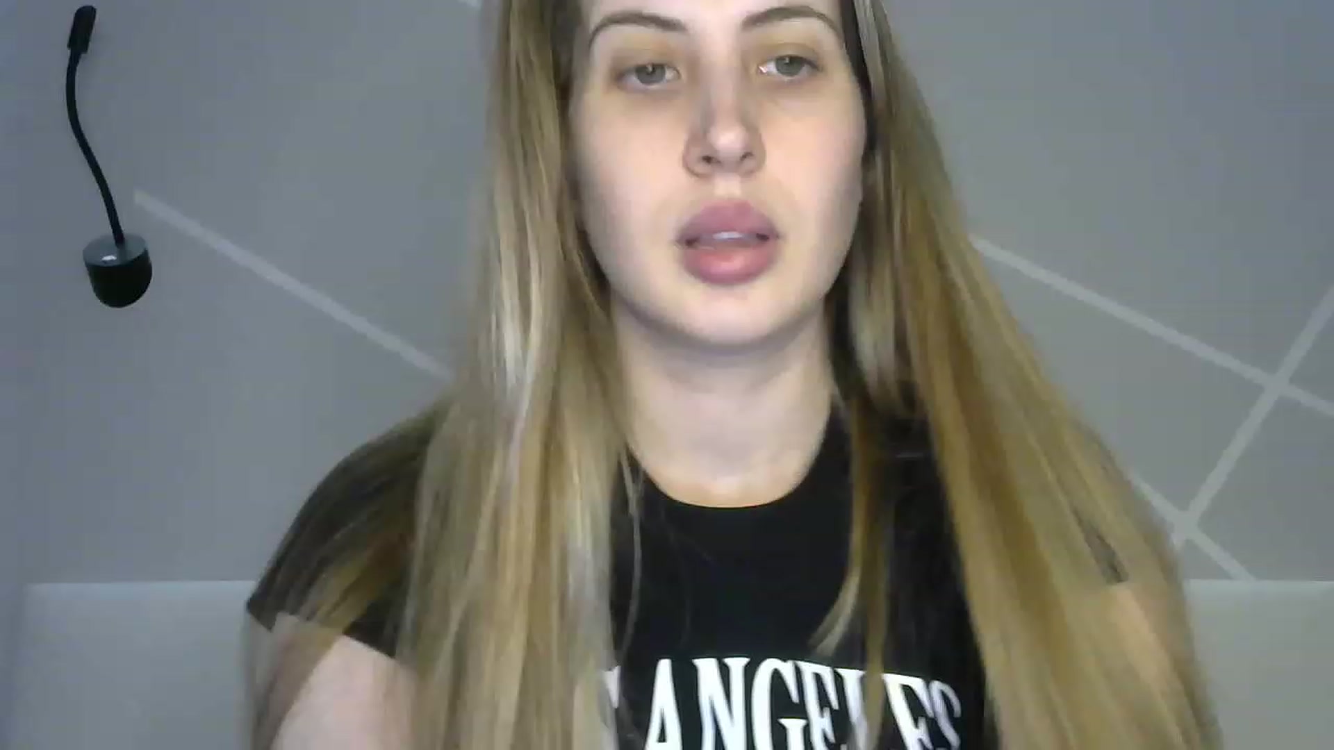 Gallery image thumbnail from MarryCox's myfreecams stream on, 04/08/2023, 10:31 image 1 of 20