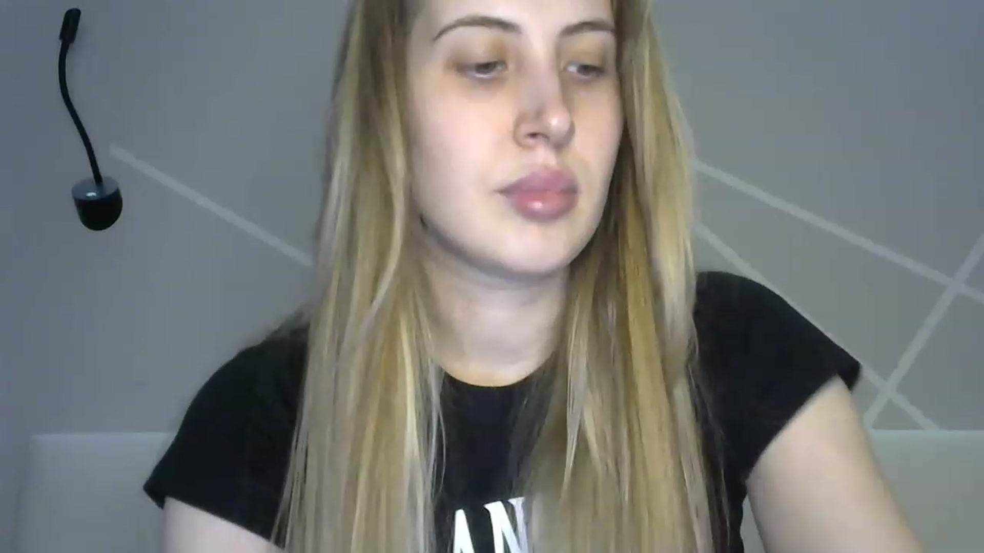 Gallery image thumbnail from MarryCox's myfreecams stream on, 04/08/2023, 10:31 image 20 of 20