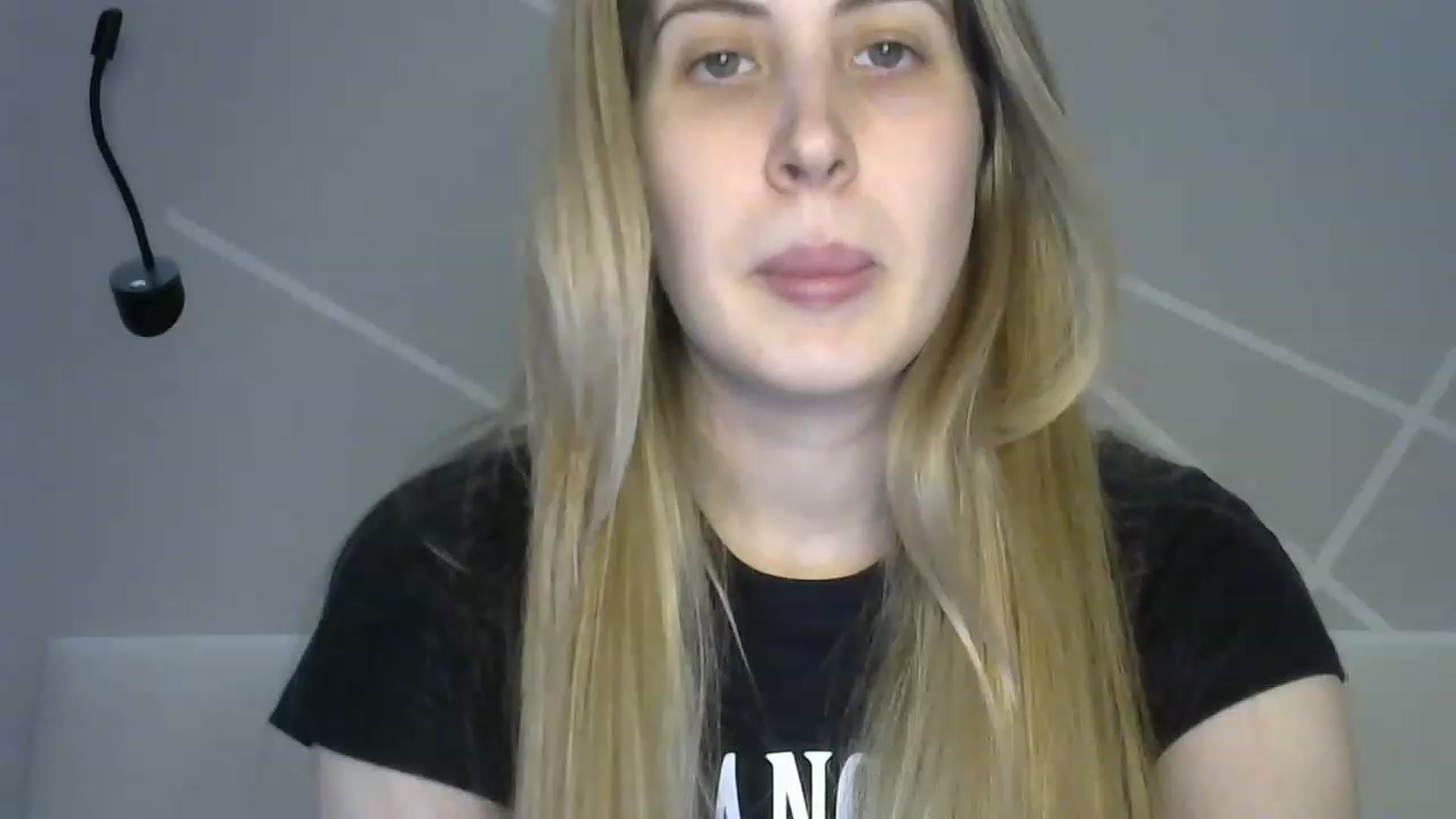 Gallery image thumbnail from MarryCox's myfreecams stream on, 04/08/2023, 10:31 image 9 of 20