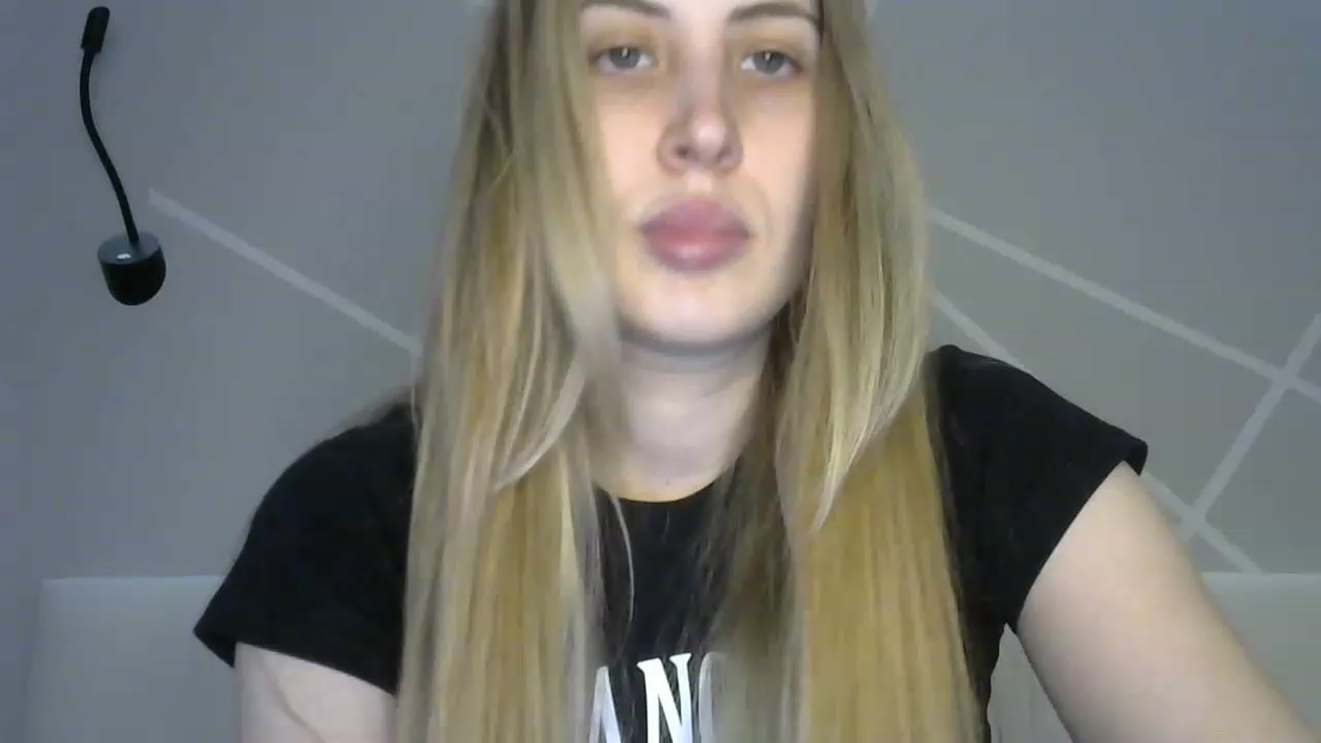 Gallery image thumbnail from MarryCox's myfreecams stream on, 04/08/2023, 10:31 image 16 of 20