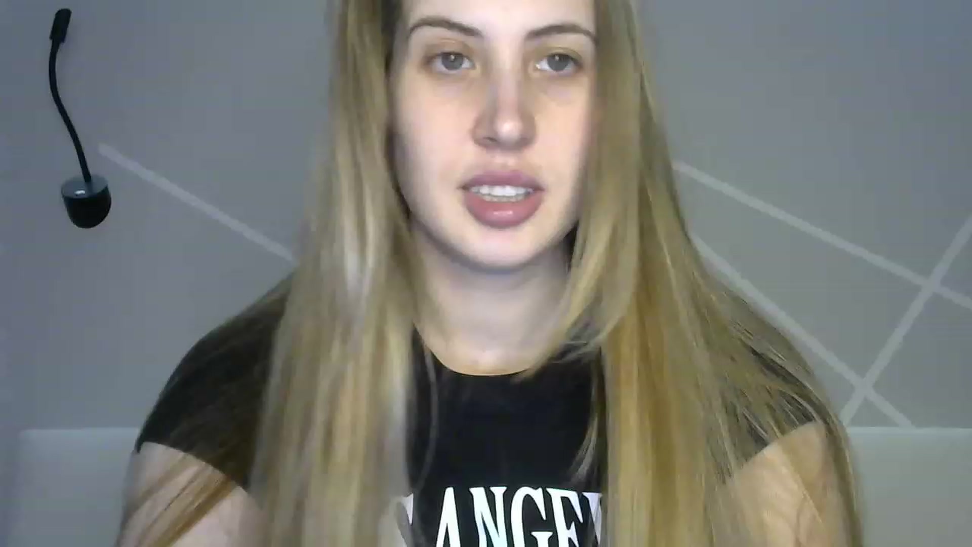 Gallery image thumbnail from MarryCox's myfreecams stream on, 04/08/2023, 10:31 image 2 of 20