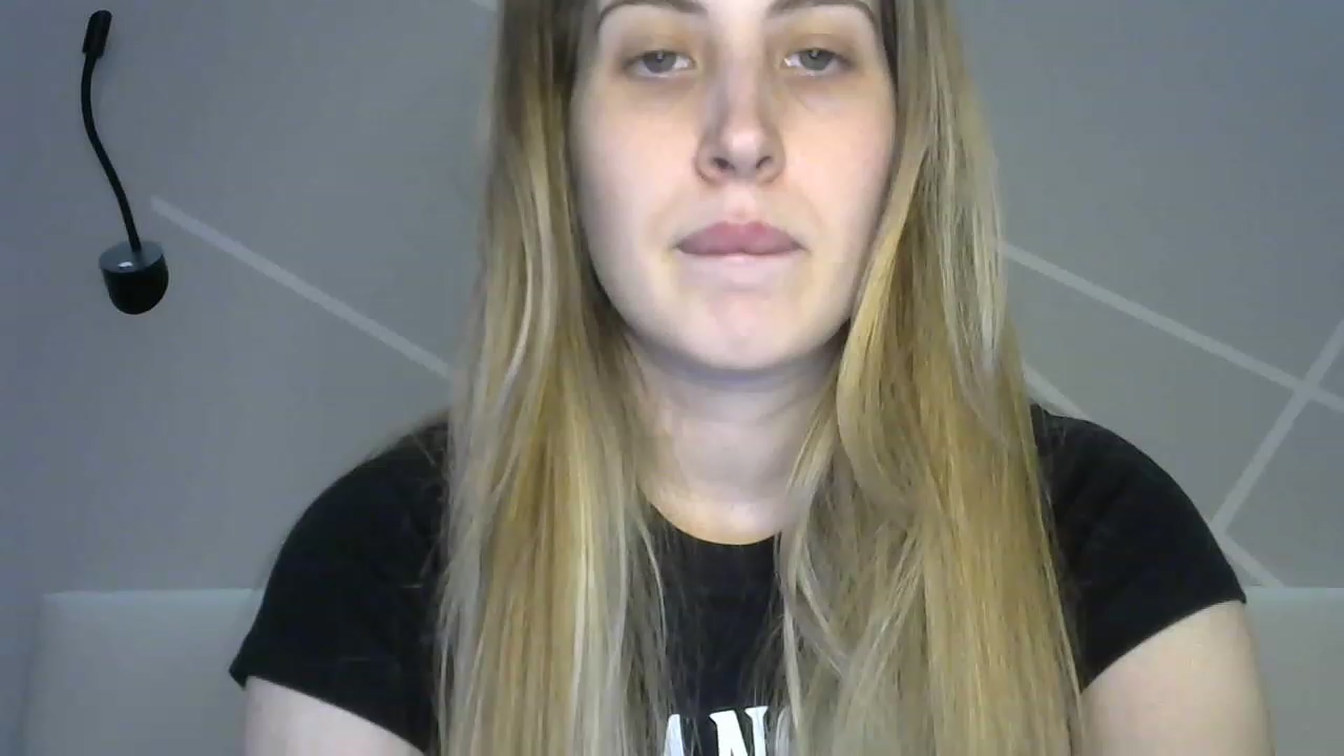 Gallery image thumbnail from MarryCox's myfreecams stream on, 04/08/2023, 10:31 image 17 of 20