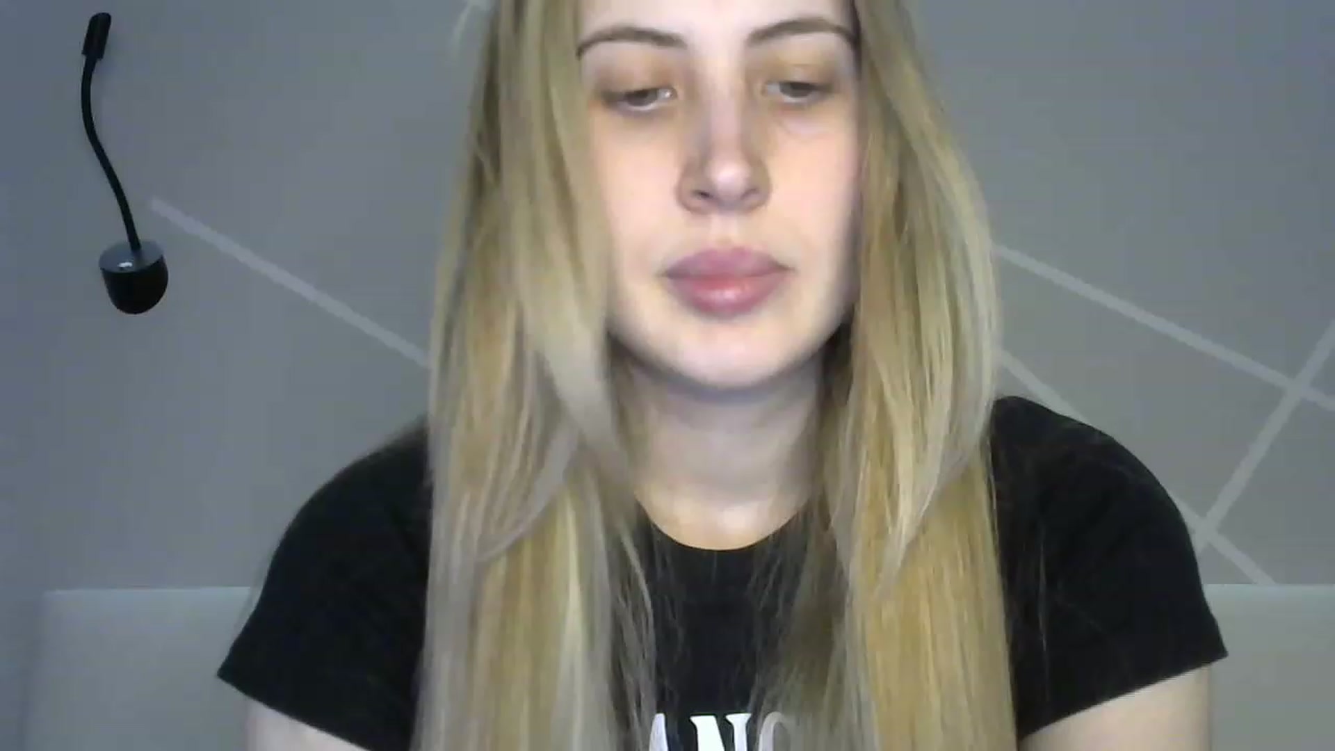 Gallery image thumbnail from MarryCox's myfreecams stream on, 04/08/2023, 10:31 image 15 of 20