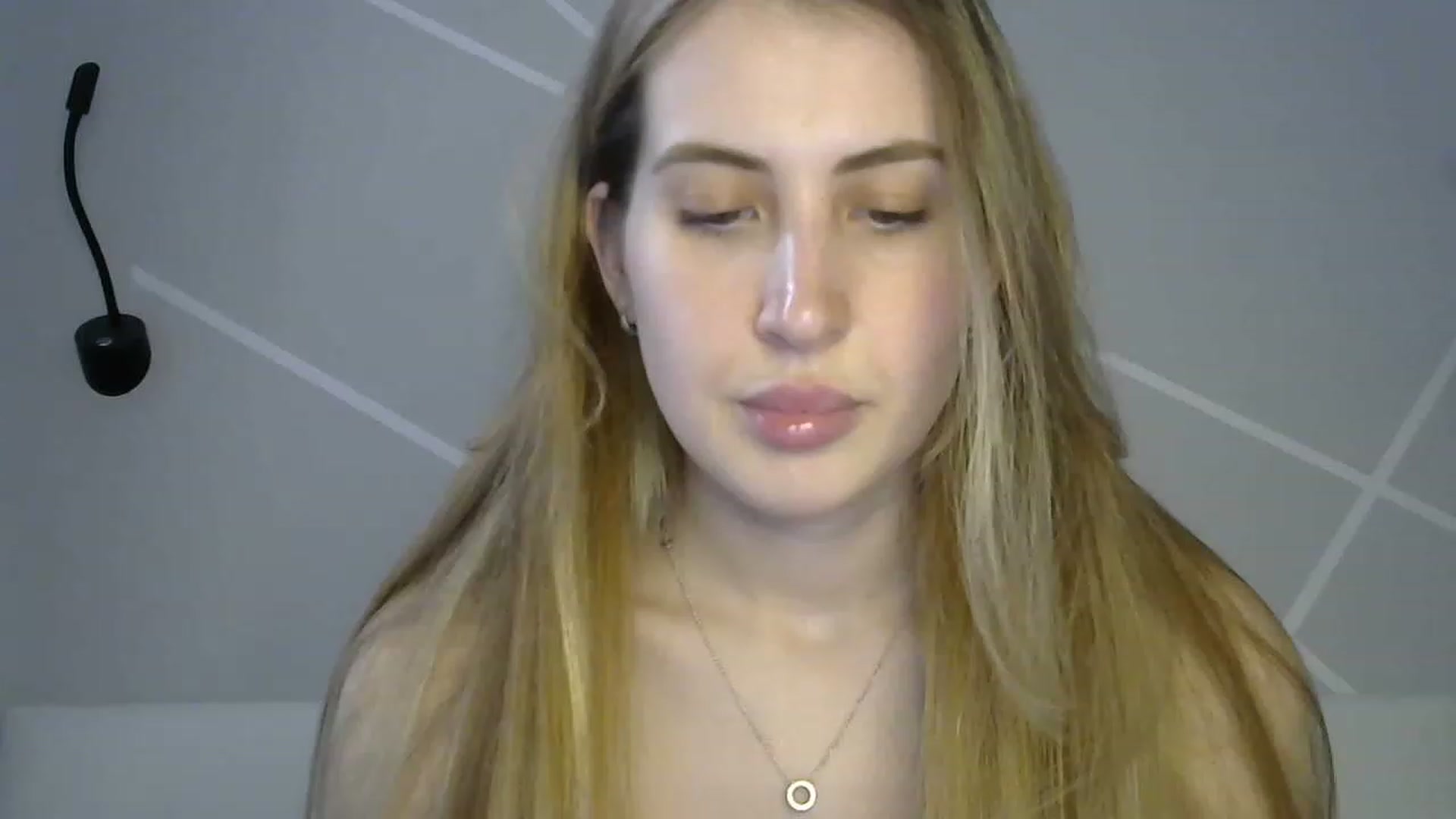Gallery image thumbnail from MarryCox's myfreecams stream on, 04/10/2023, 11:43 image 5 of 20