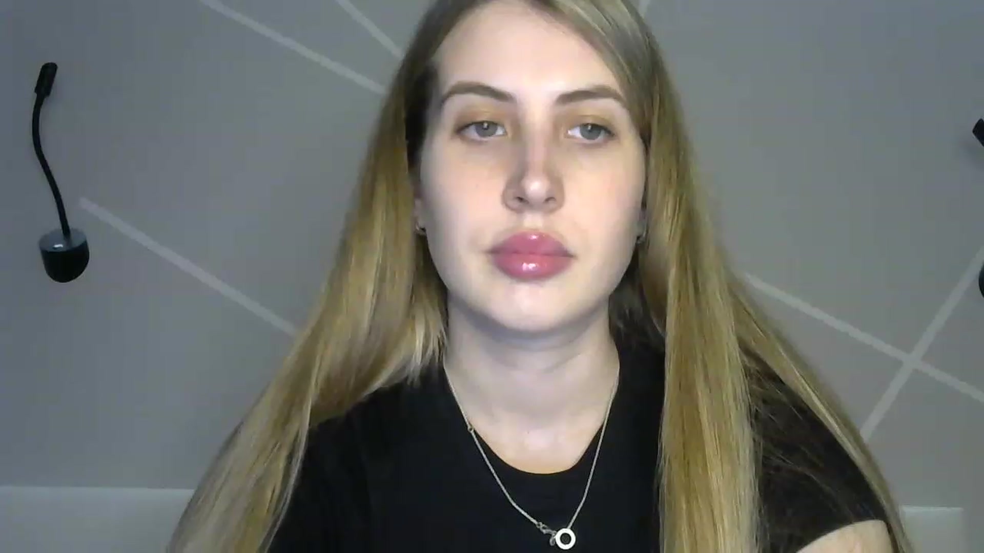 Gallery image thumbnail from MarryCox's myfreecams stream on, 04/12/2023, 11:54 image 3 of 20