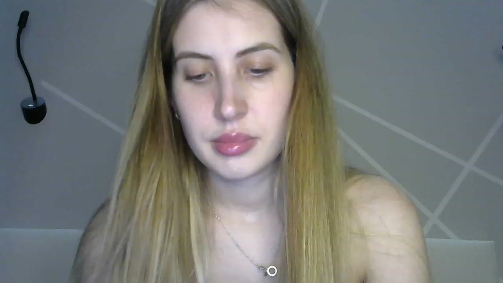 Gallery image thumbnail from MarryCox's myfreecams stream on, 04/12/2023, 11:54 image 17 of 20