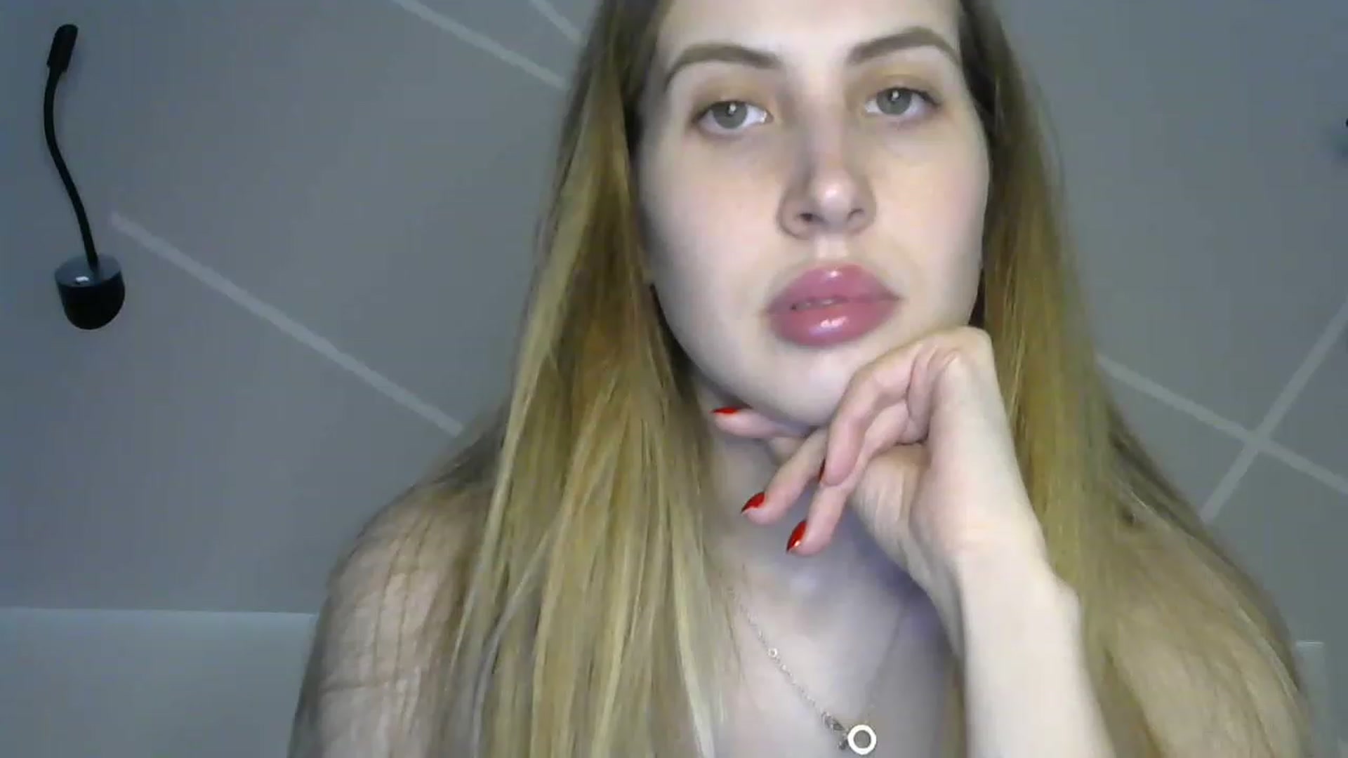 Gallery image thumbnail from MarryCox's myfreecams stream on, 04/12/2023, 11:54 image 15 of 20