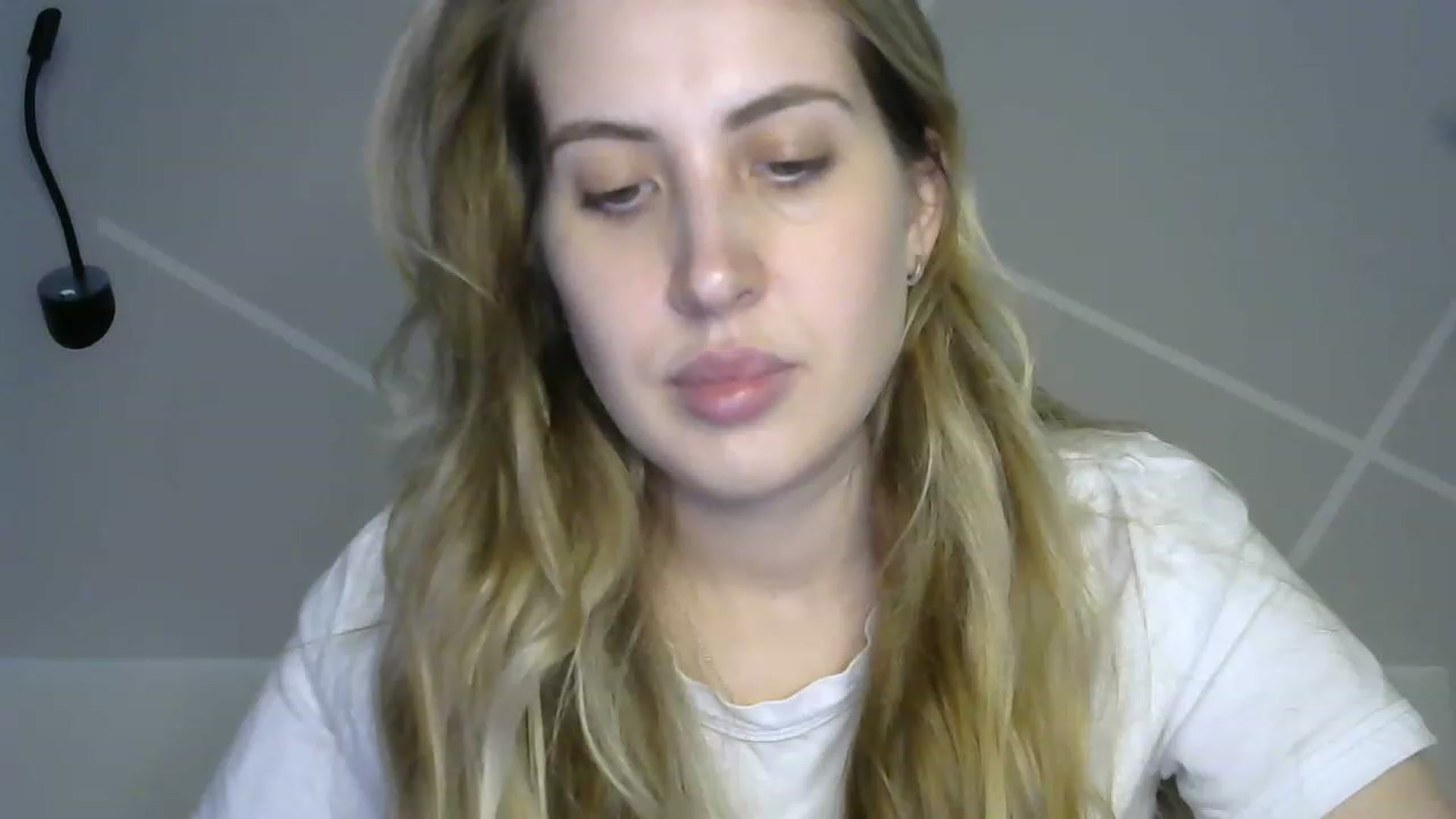 Gallery image thumbnail from MarryCox's myfreecams stream on, 04/14/2023, 11:48 image 9 of 20