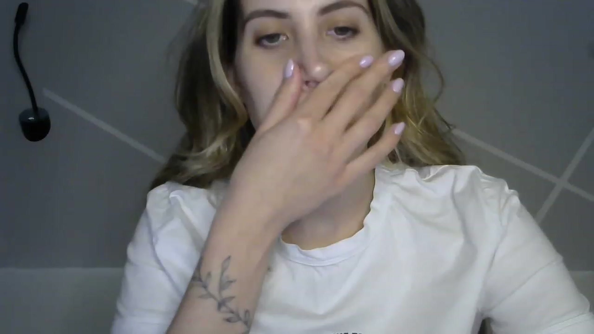Gallery image thumbnail from MarryCox's myfreecams stream on, 04/14/2023, 11:48 image 3 of 20