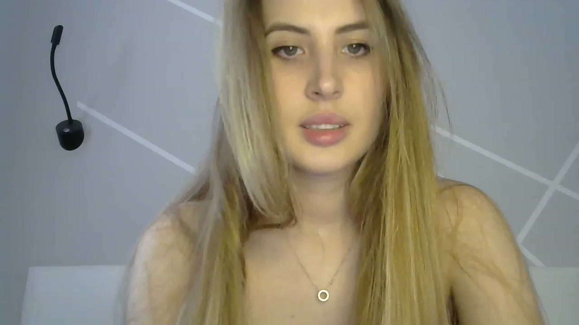Gallery image thumbnail from MarryCox's myfreecams stream on, 04/22/2023, 09:45 image 17 of 20