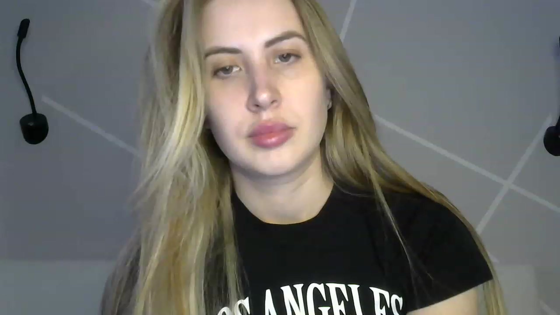 Gallery image thumbnail from MarryCox's myfreecams stream on, 04/25/2023, 11:01 image 15 of 20