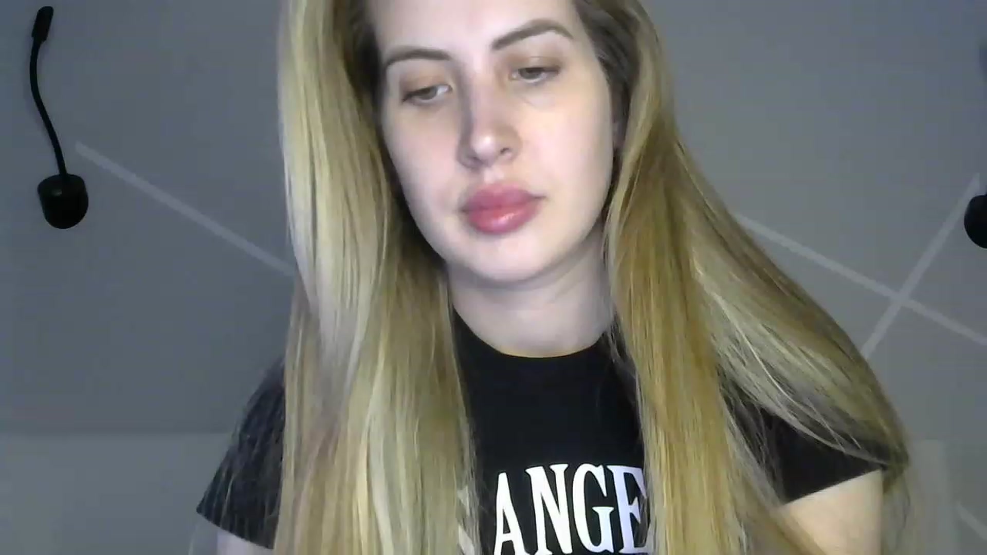 Gallery image thumbnail from MarryCox's myfreecams stream on, 04/25/2023, 11:01 image 12 of 20