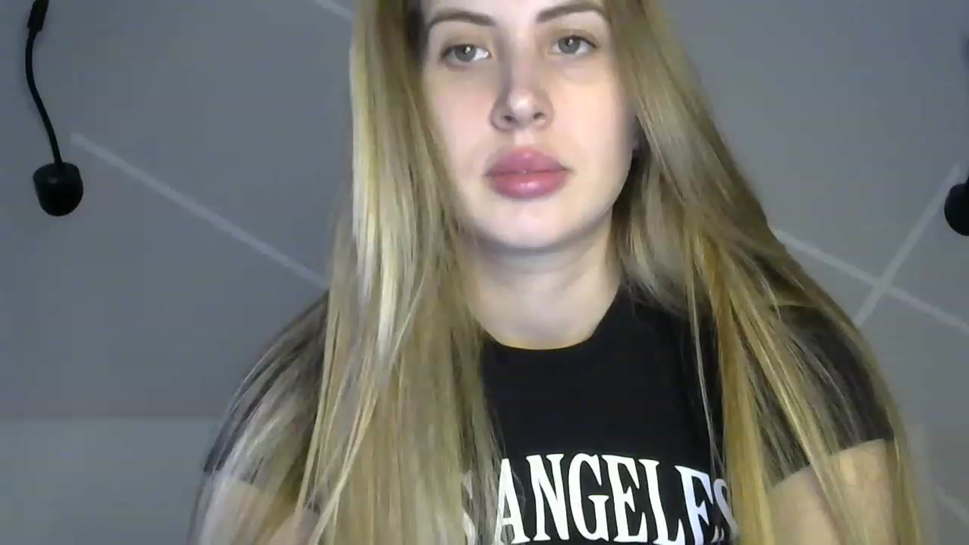 Gallery image thumbnail from MarryCox's myfreecams stream on, 04/25/2023, 11:01 image 16 of 20