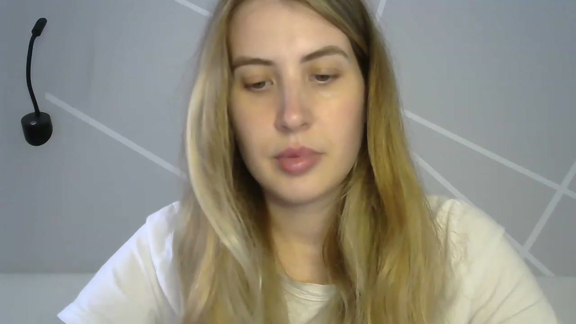 Gallery image thumbnail from MarryCox's myfreecams stream on, 05/20/2023, 11:06 image 8 of 20