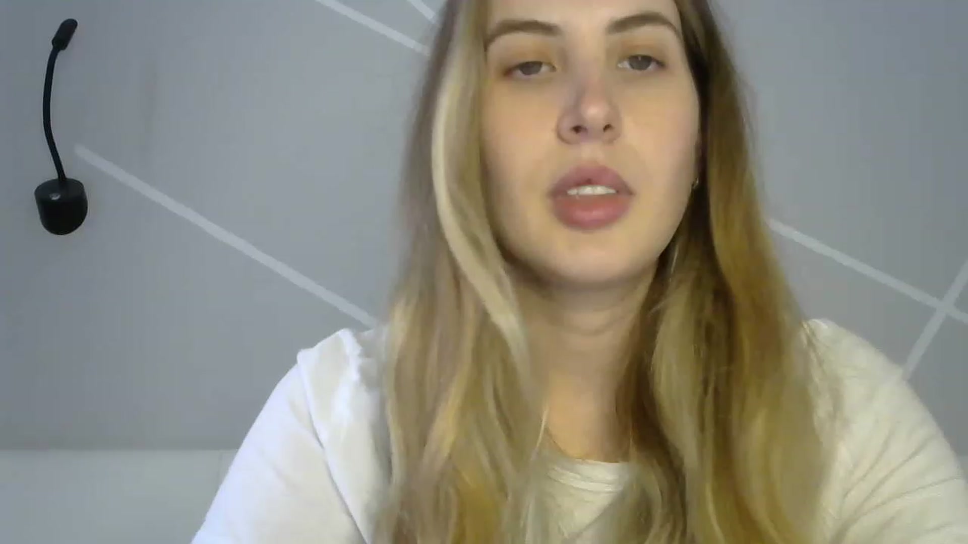 Gallery image thumbnail from MarryCox's myfreecams stream on, 05/20/2023, 11:06 image 7 of 20