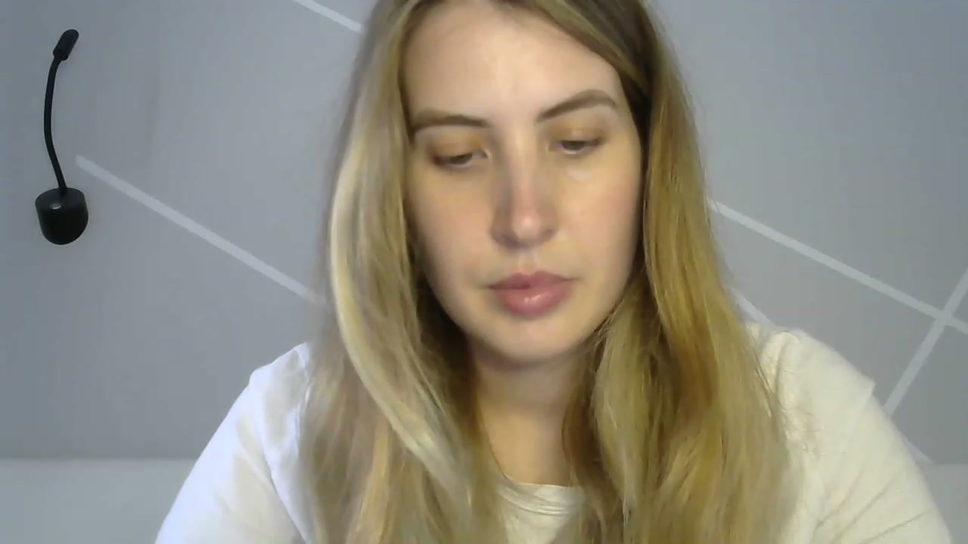Gallery image thumbnail from MarryCox's myfreecams stream on, 05/20/2023, 11:06 image 9 of 20
