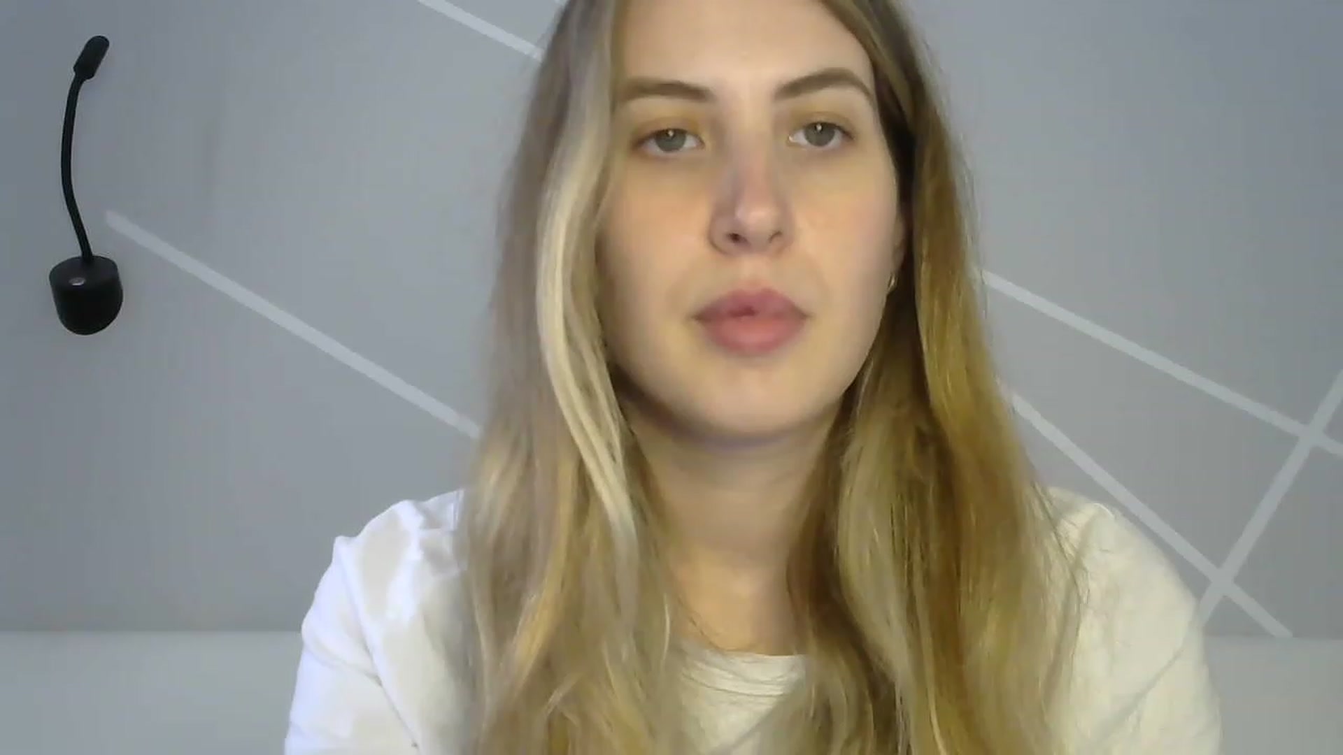 Gallery image thumbnail from MarryCox's myfreecams stream on, 05/20/2023, 11:06 image 6 of 20