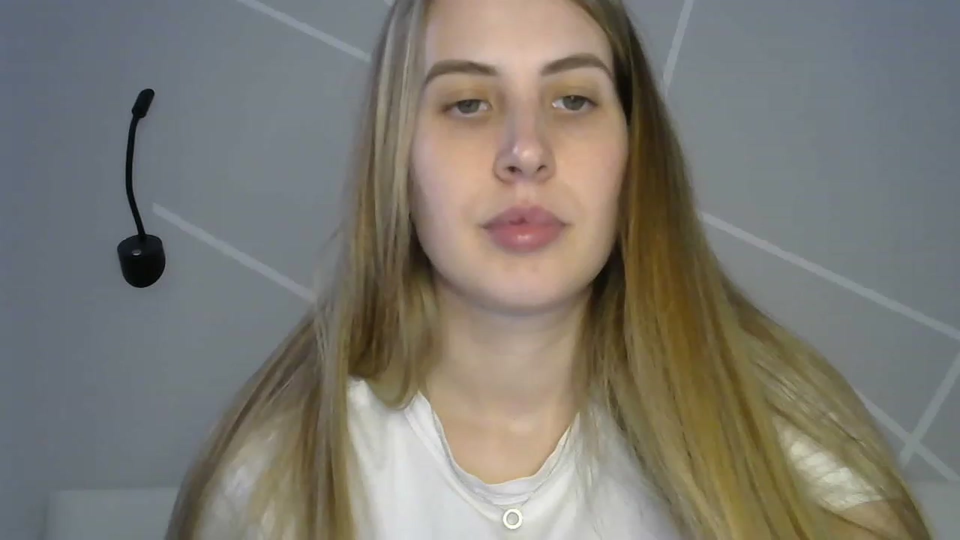 Gallery image thumbnail from MarryCox's myfreecams stream on, 05/22/2023, 12:48 image 2 of 20