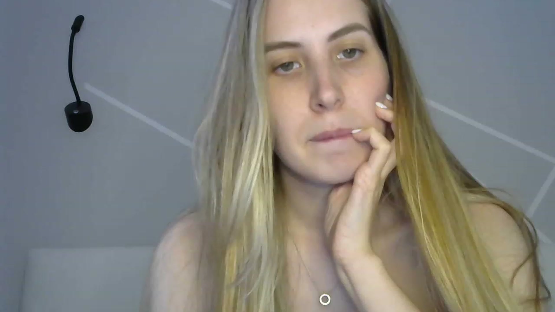 Gallery image thumbnail from MarryCox's myfreecams stream on, 05/22/2023, 12:48 image 16 of 20