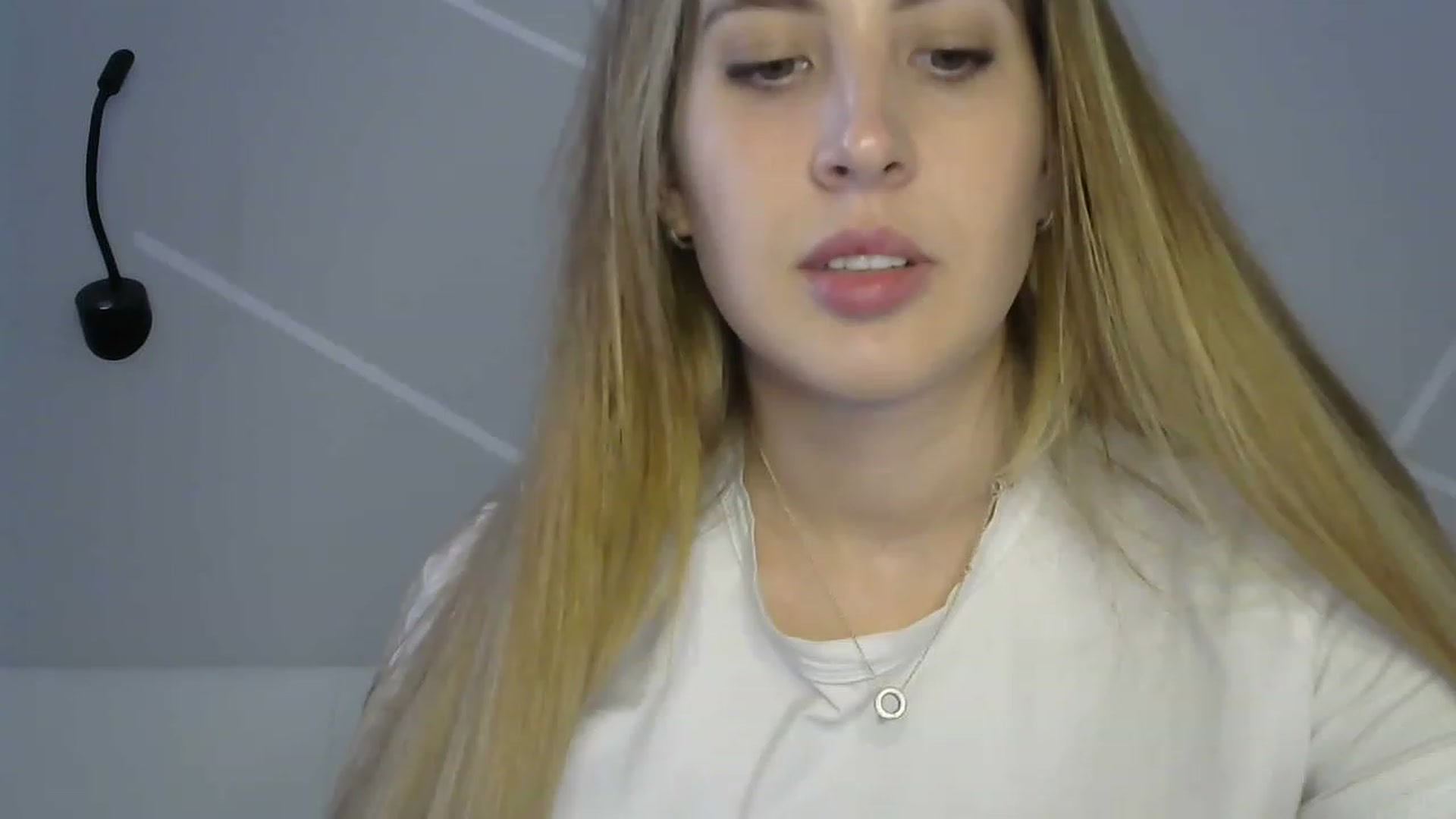 Gallery image thumbnail from MarryCox's myfreecams stream on, 05/23/2023, 09:40 image 8 of 20