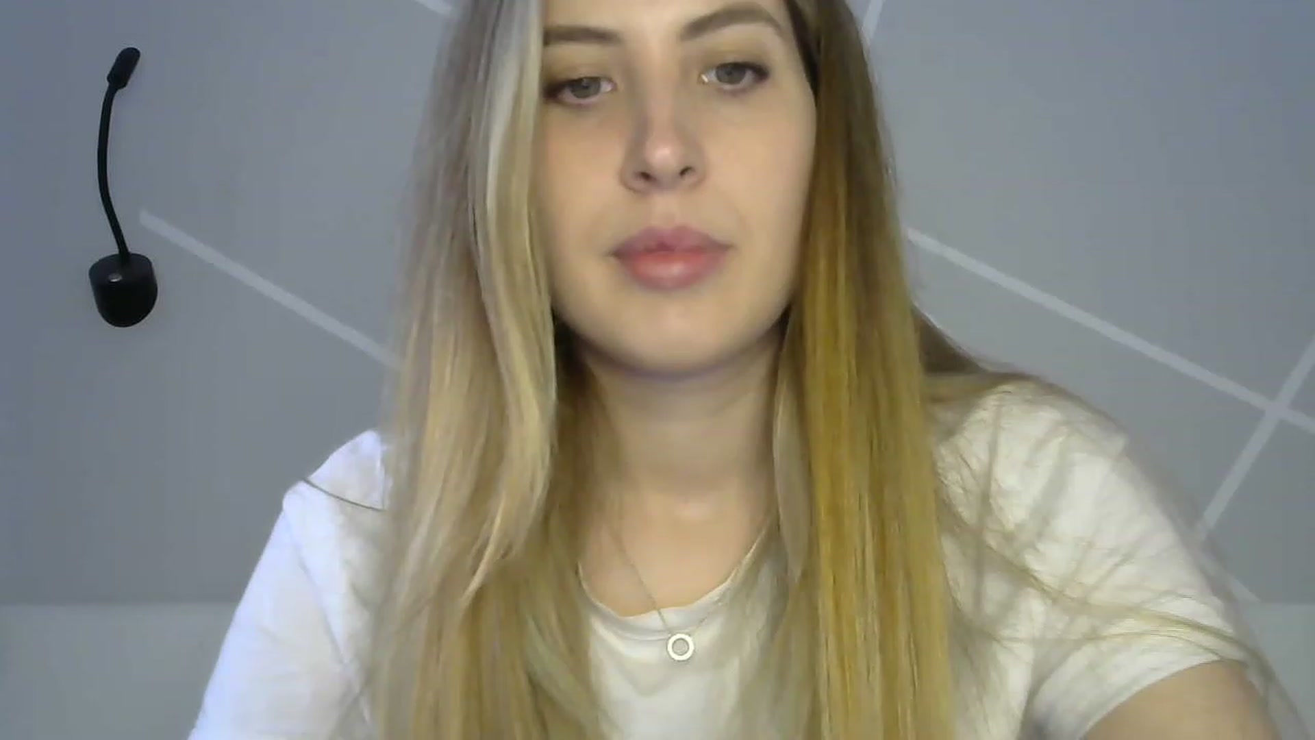 Gallery image thumbnail from MarryCox's myfreecams stream on, 05/23/2023, 09:40 image 19 of 20