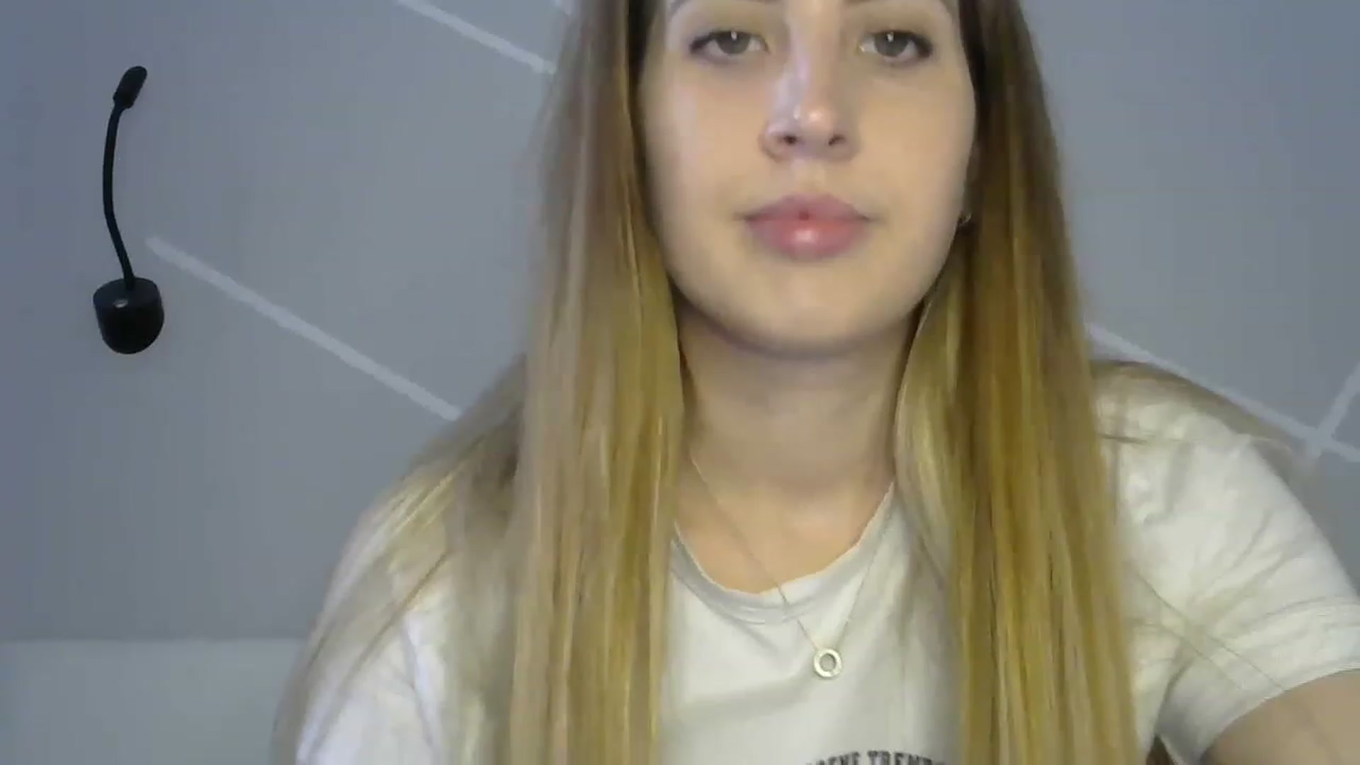 Gallery image thumbnail from MarryCox's myfreecams stream on, 05/23/2023, 09:40 image 13 of 20