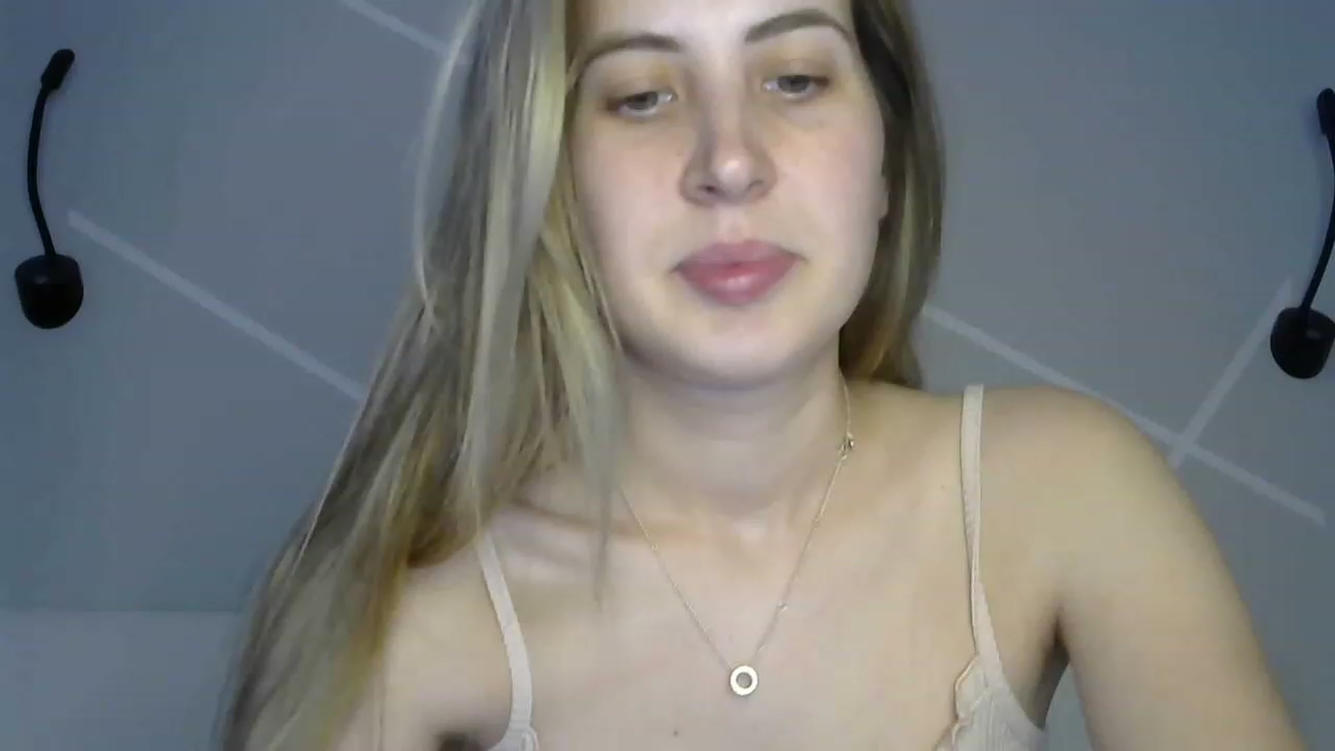 Gallery image thumbnail from MarryCox's myfreecams stream on, 06/12/2023, 11:56 image 2 of 20