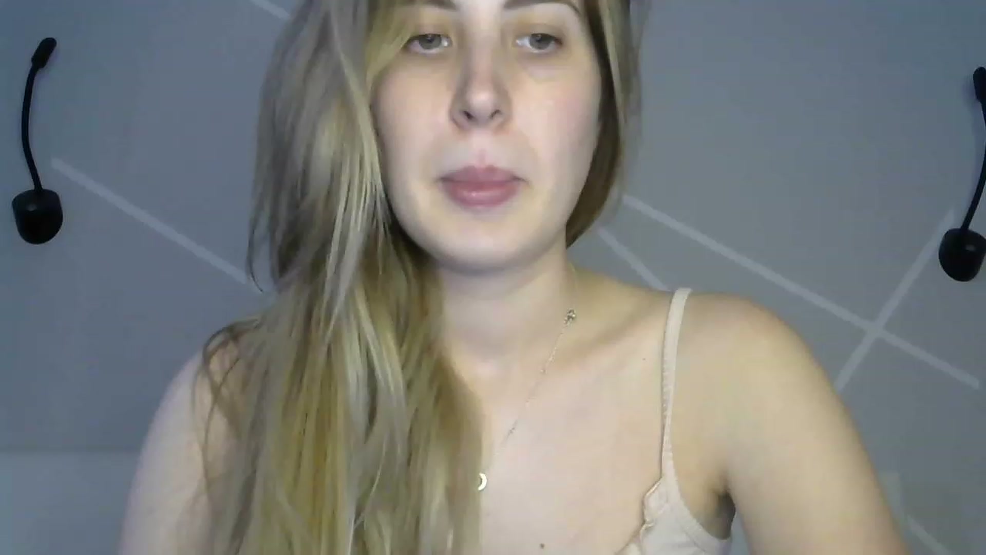 Gallery image thumbnail from MarryCox's myfreecams stream on, 06/12/2023, 11:56 image 1 of 20