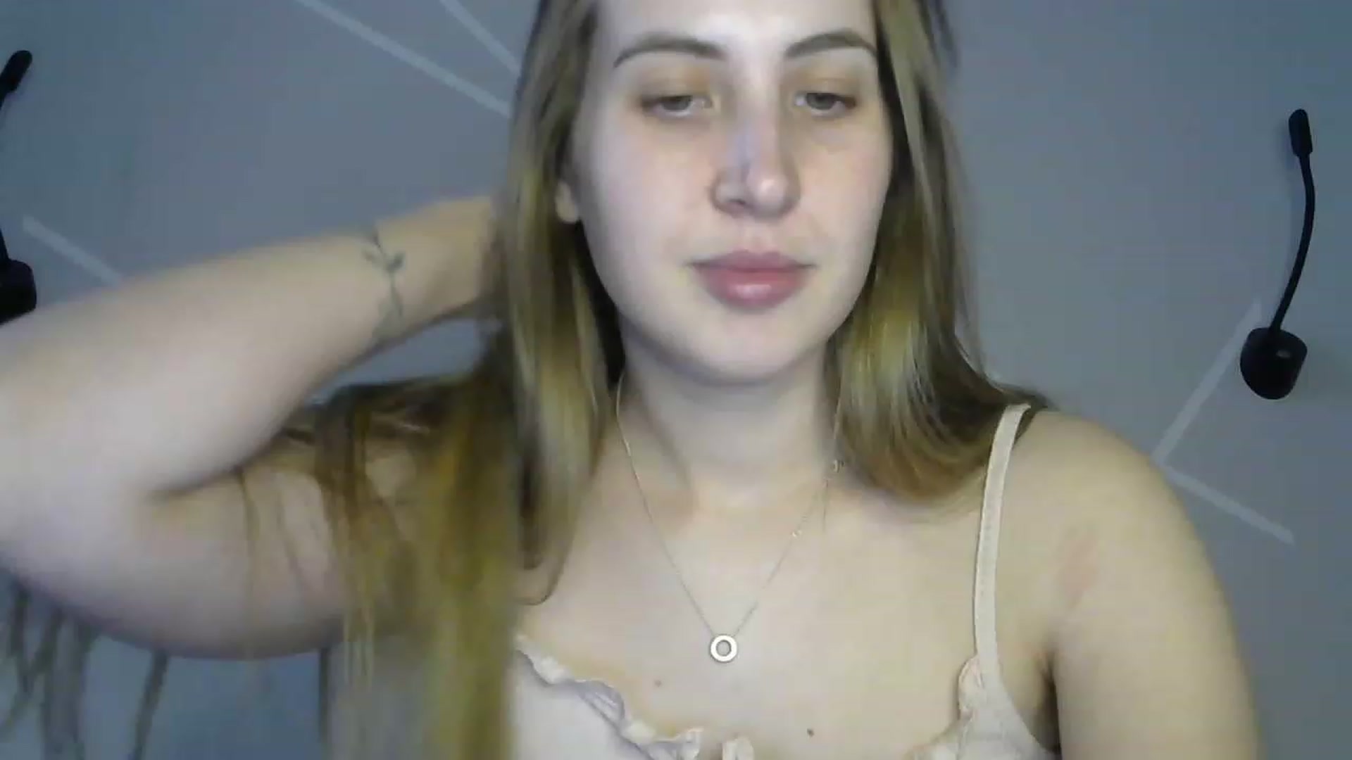 Gallery image thumbnail from MarryCox's myfreecams stream on, 06/12/2023, 11:56 image 15 of 20
