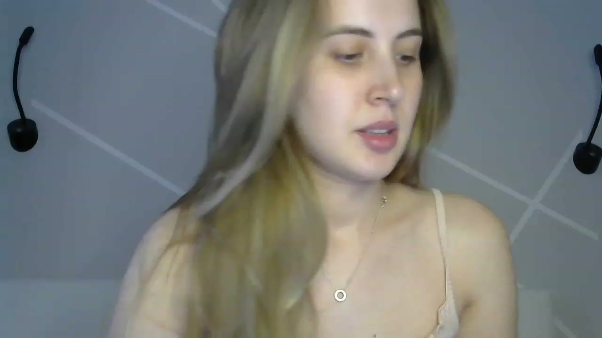 Gallery image thumbnail from MarryCox's myfreecams stream on, 06/12/2023, 11:56 image 4 of 20