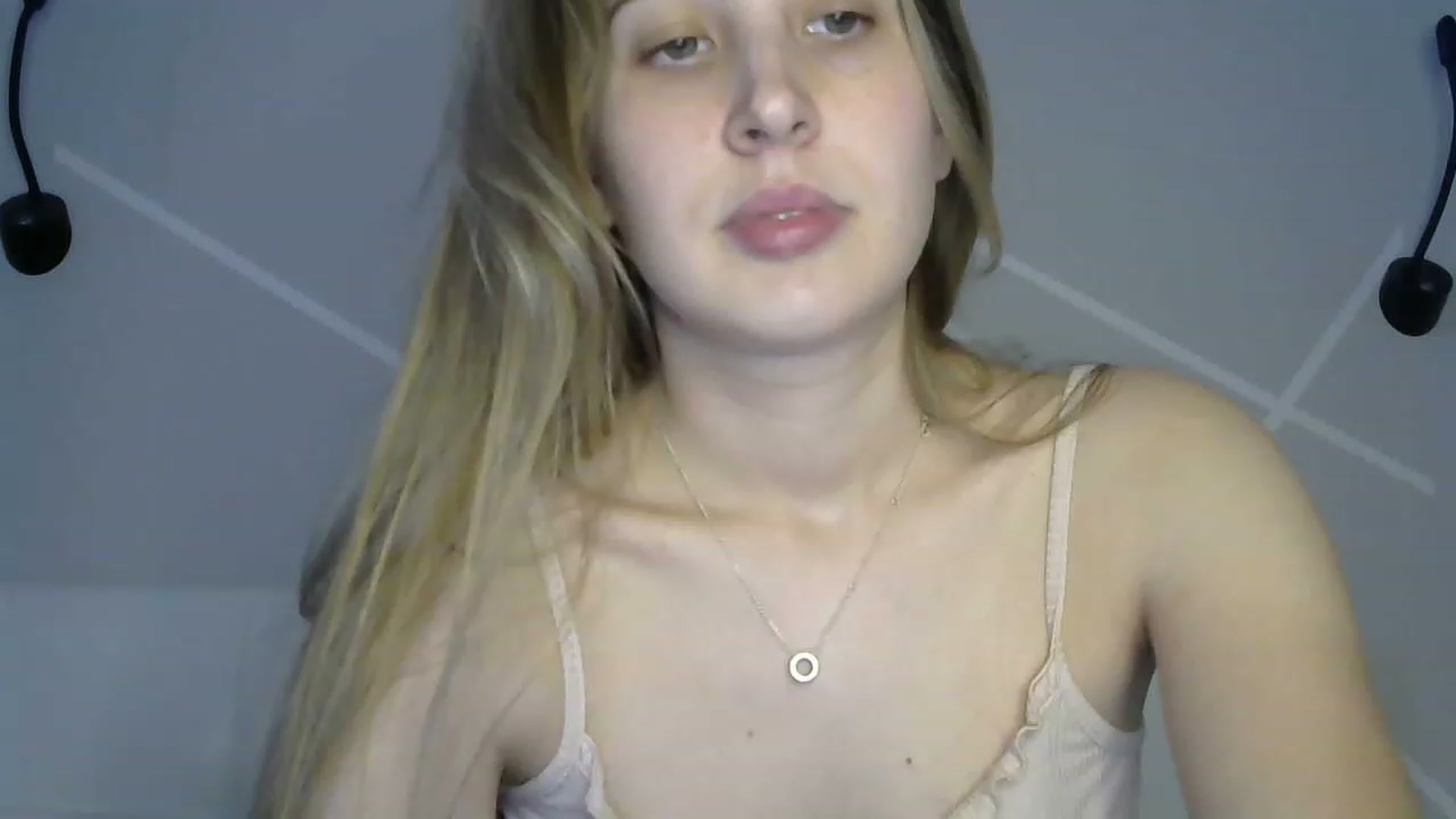 Gallery image thumbnail from MarryCox's myfreecams stream on, 06/12/2023, 11:56 image 9 of 20