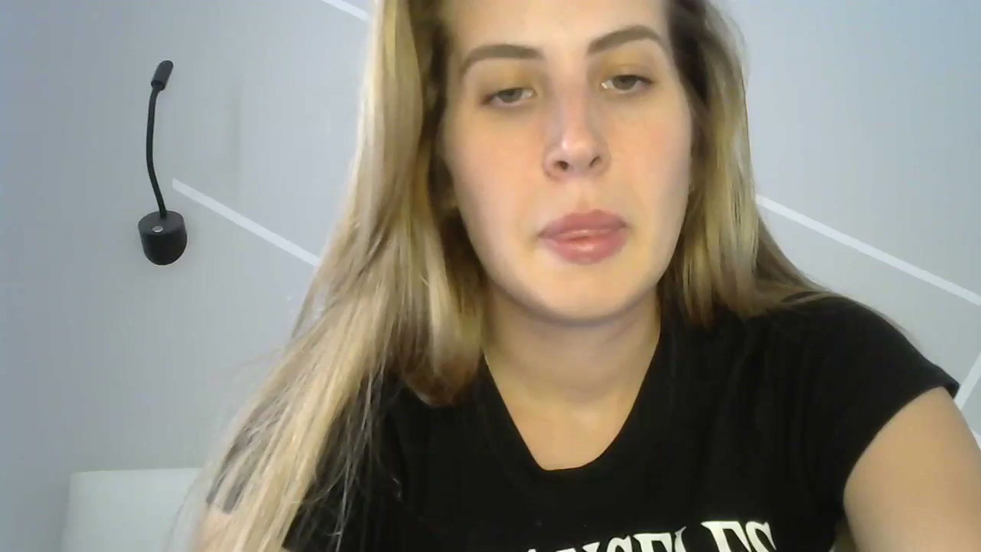 Gallery image thumbnail from MarryCox's myfreecams stream on, 07/25/2023, 11:19 image 18 of 20
