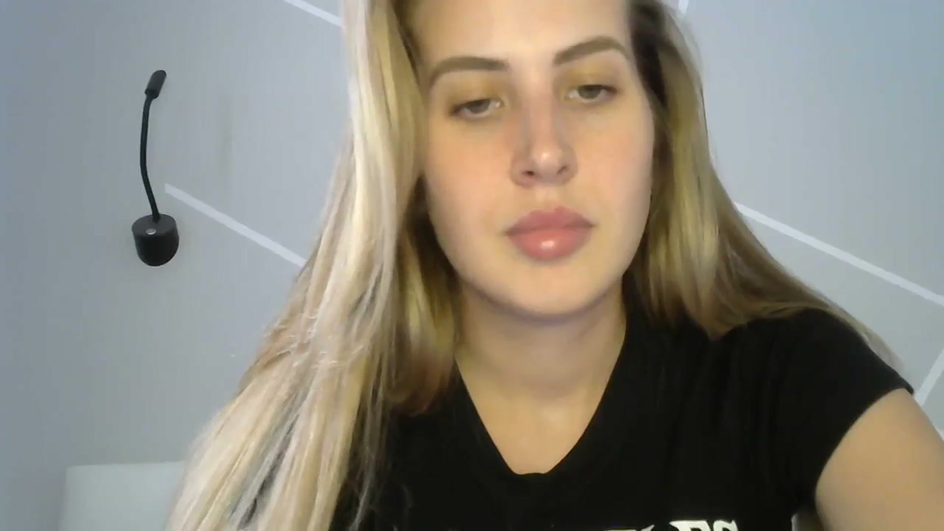 Gallery image thumbnail from MarryCox's myfreecams stream on, 07/25/2023, 11:19 image 20 of 20