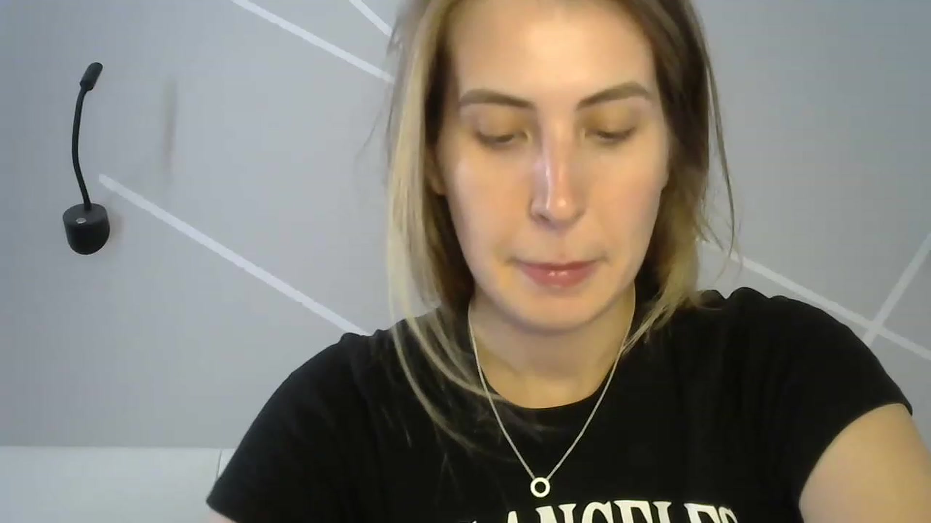 Gallery image thumbnail from MarryCox's myfreecams stream on, 08/04/2023, 10:40 image 9 of 20