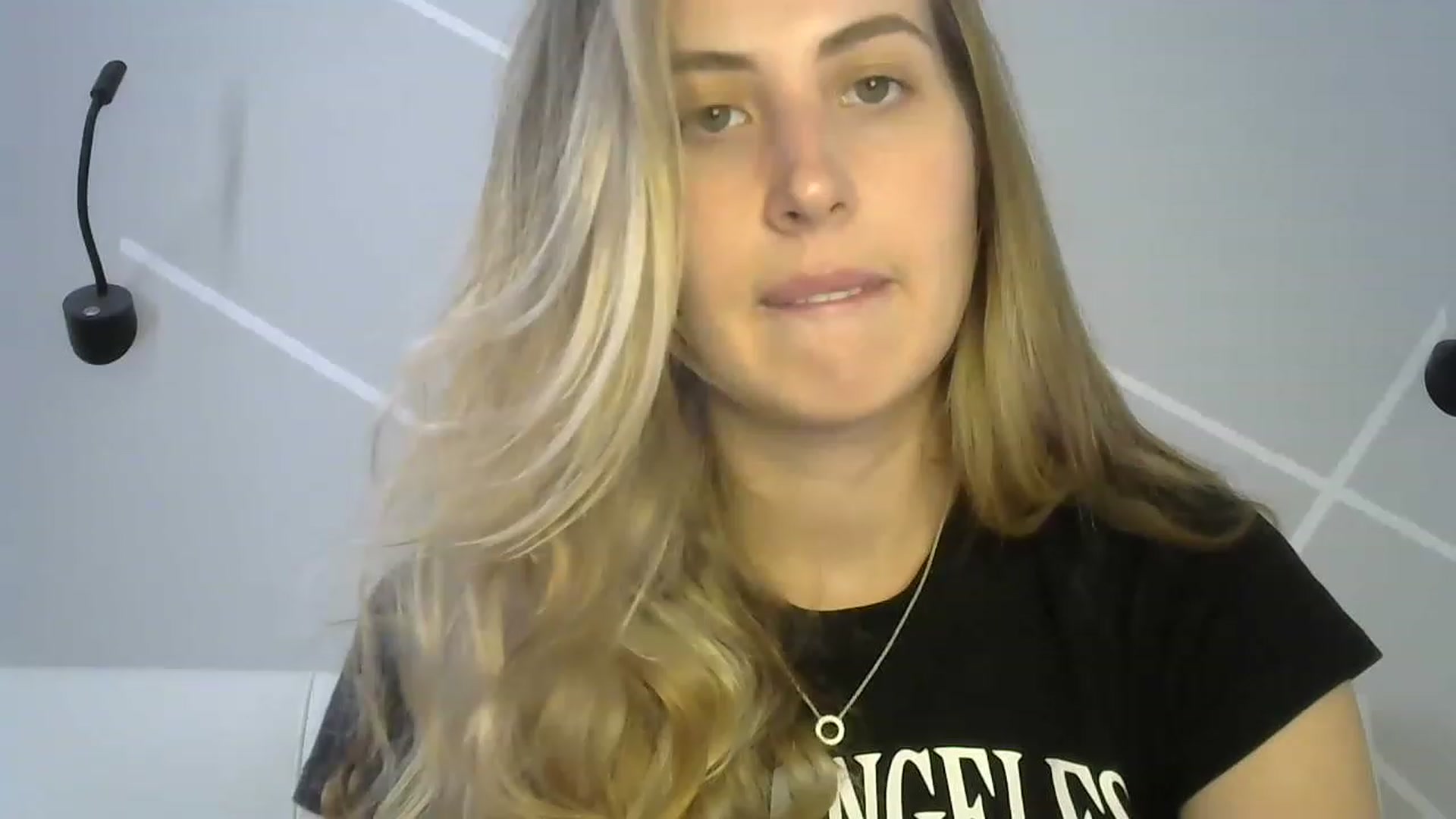 Gallery image thumbnail from MarryCox's myfreecams stream on, 08/04/2023, 10:40 image 1 of 20