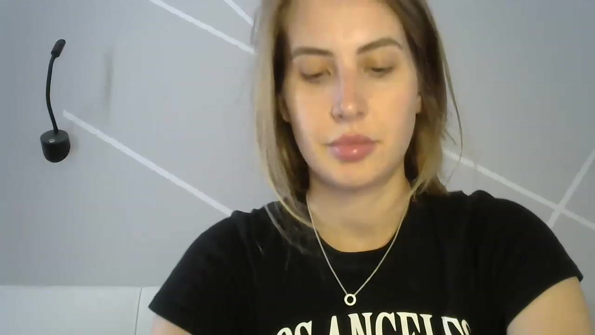 Gallery image thumbnail from MarryCox's myfreecams stream on, 08/04/2023, 10:40 image 11 of 20