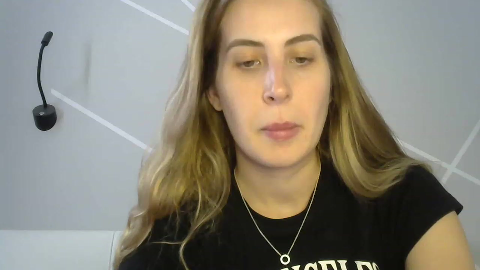 Gallery image thumbnail from MarryCox's myfreecams stream on, 08/04/2023, 10:40 image 16 of 20