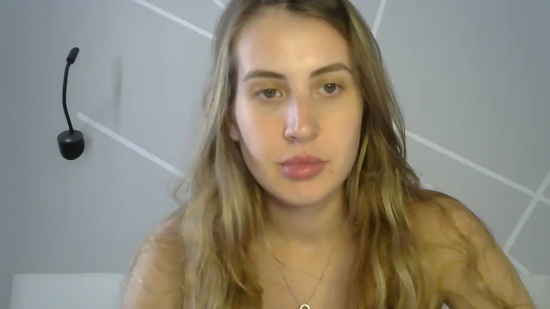 Gallery image thumbnail from MarryCox's myfreecams stream on, 08/04/2023, 12:30 image 16 of 20