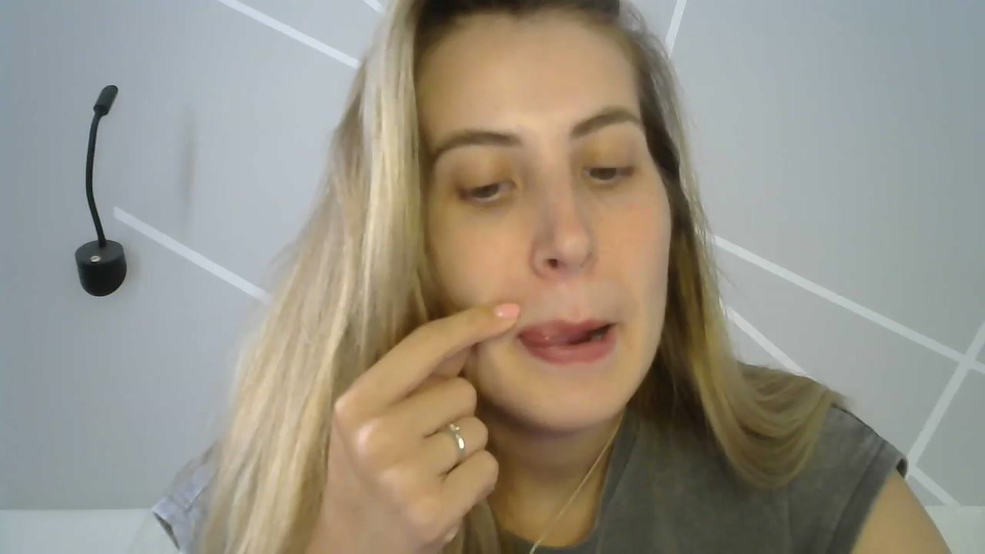 Gallery image thumbnail from MarryCox's myfreecams stream on, 08/16/2023, 11:27 image 11 of 20