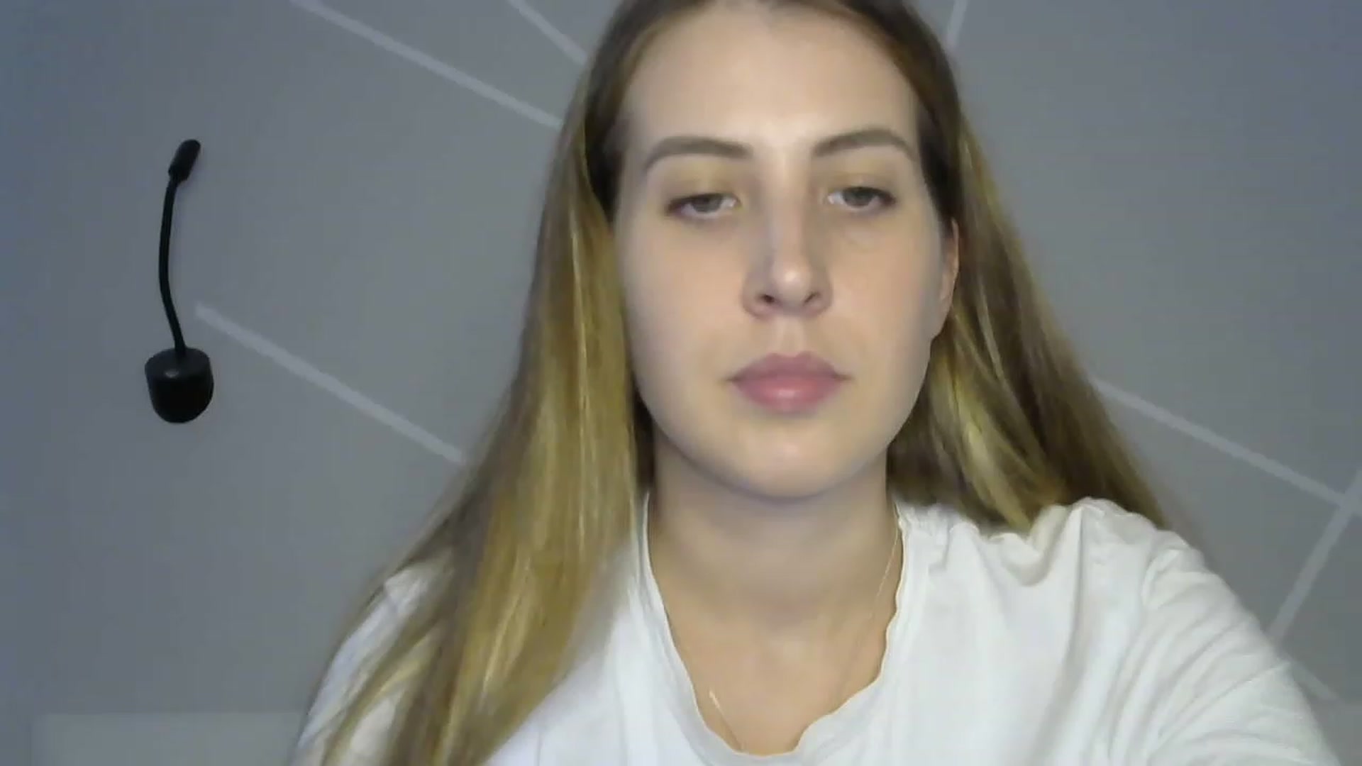 Gallery image thumbnail from MarryCox's myfreecams stream on, 08/17/2023, 11:18 image 7 of 20