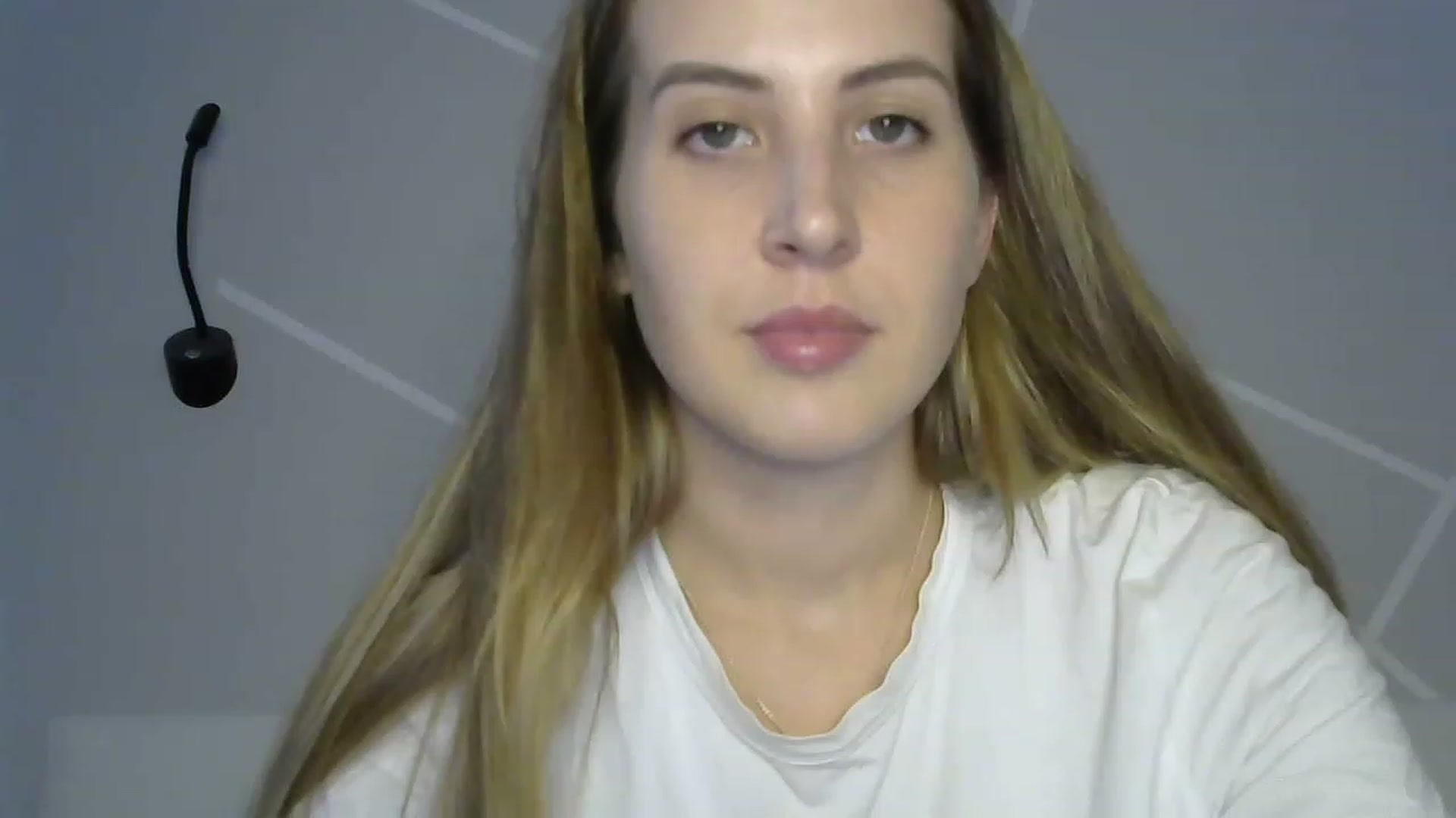 Gallery image thumbnail from MarryCox's myfreecams stream on, 08/17/2023, 11:18 image 4 of 20