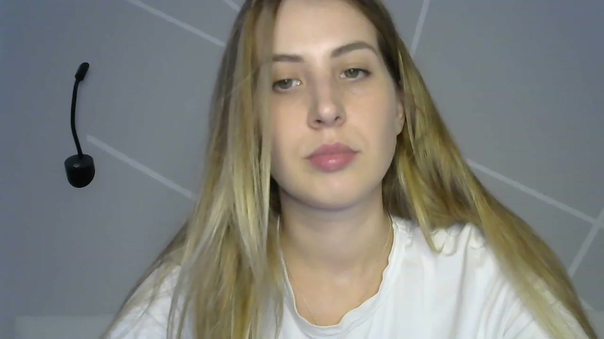 Gallery image thumbnail from MarryCox's myfreecams stream on, 08/17/2023, 11:18 image 8 of 20