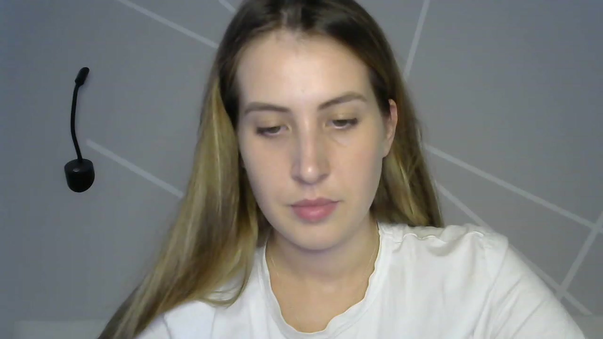 Gallery image thumbnail from MarryCox's myfreecams stream on, 08/17/2023, 11:18 image 6 of 20