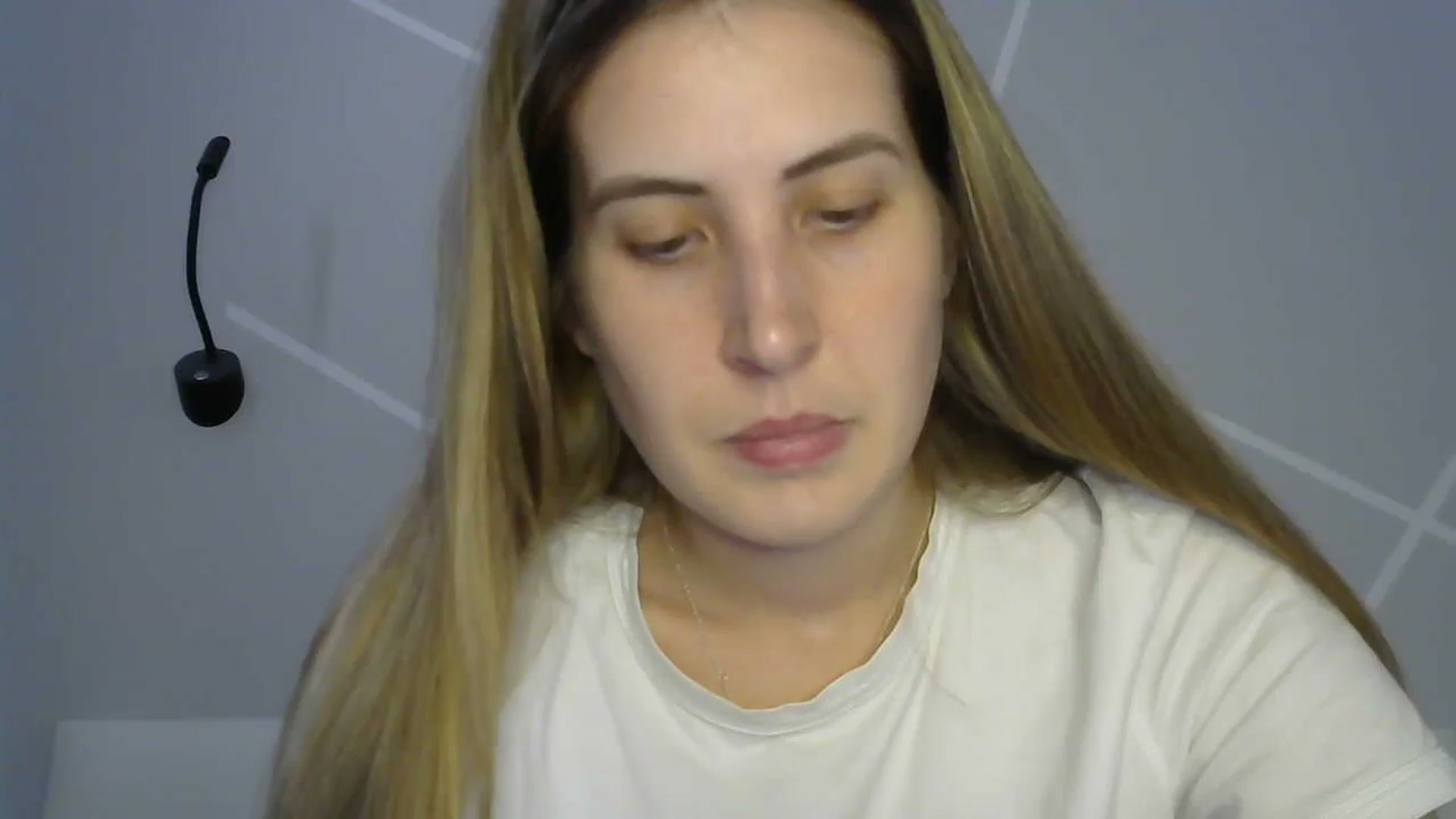 Gallery image thumbnail from MarryCox's myfreecams stream on, 08/18/2023, 11:43 image 4 of 20