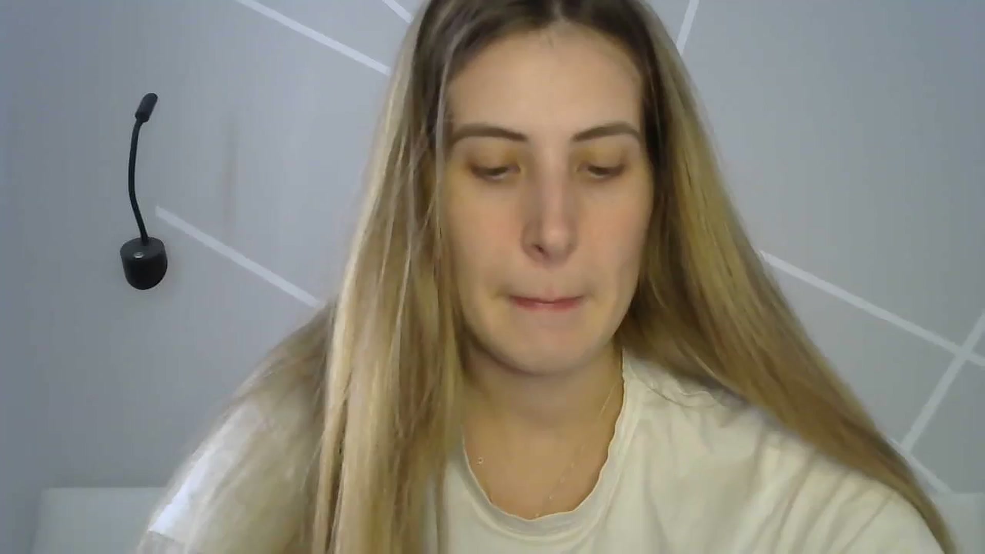 Gallery image thumbnail from MarryCox's myfreecams stream on, 08/18/2023, 11:43 image 1 of 20