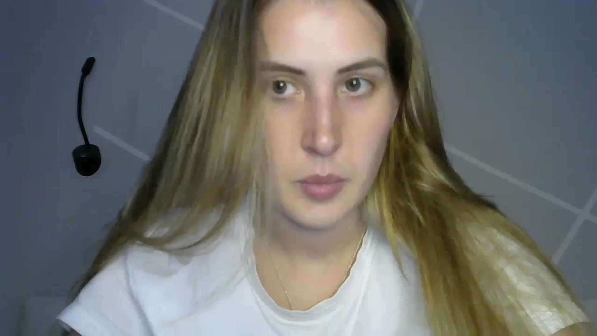 Gallery image thumbnail from MarryCox's myfreecams stream on, 08/18/2023, 11:43 image 11 of 20